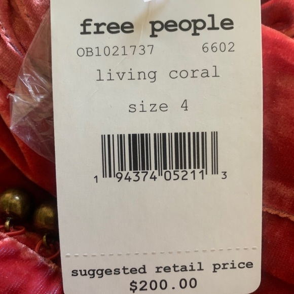 NWT $200 Free People One Carnaby Velvet Romper Shorts 0 4 6 Red Deep V Neckline - Picture 15 of 15